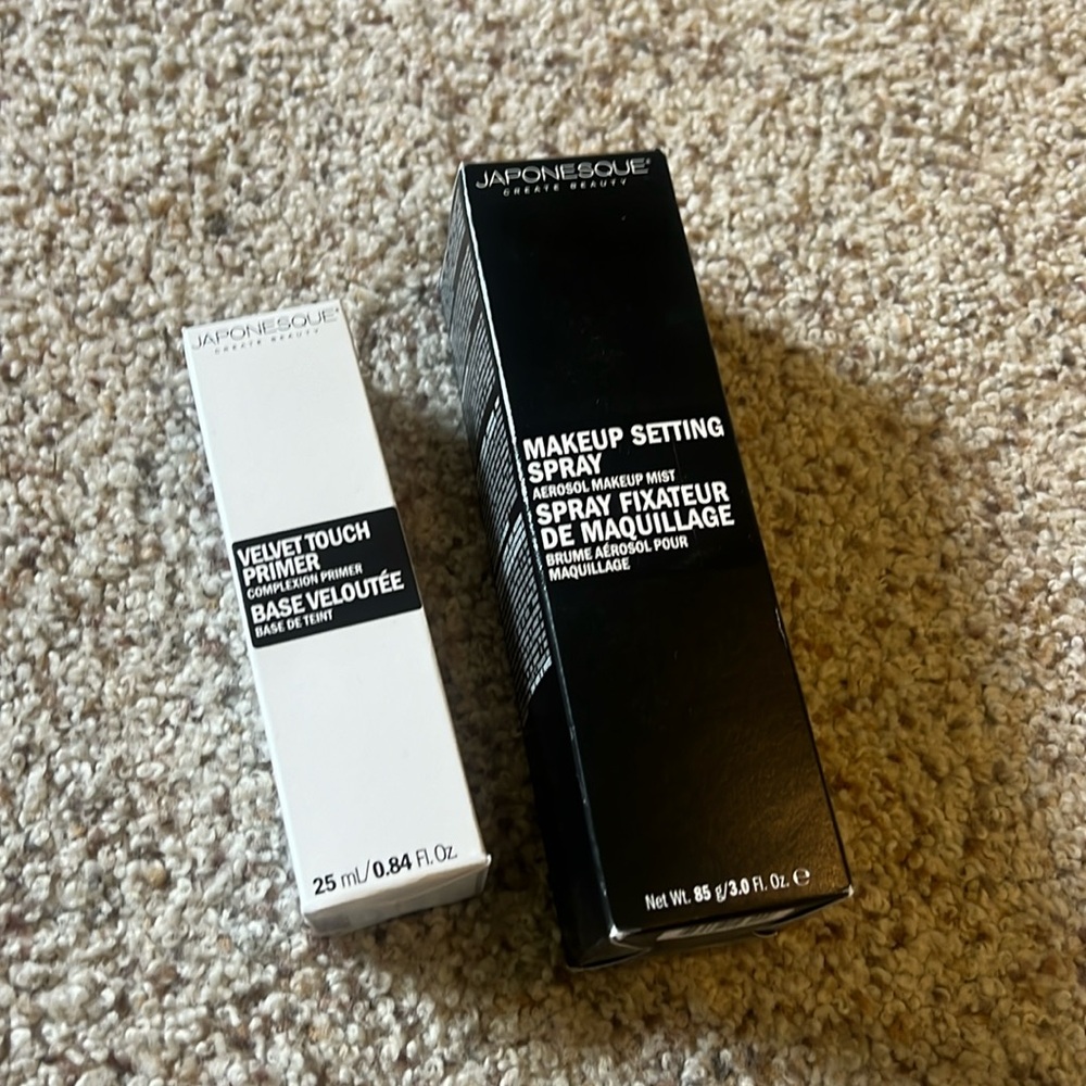 Japonesque velvet touch primer and makeup setting spray bundle(new in box)
